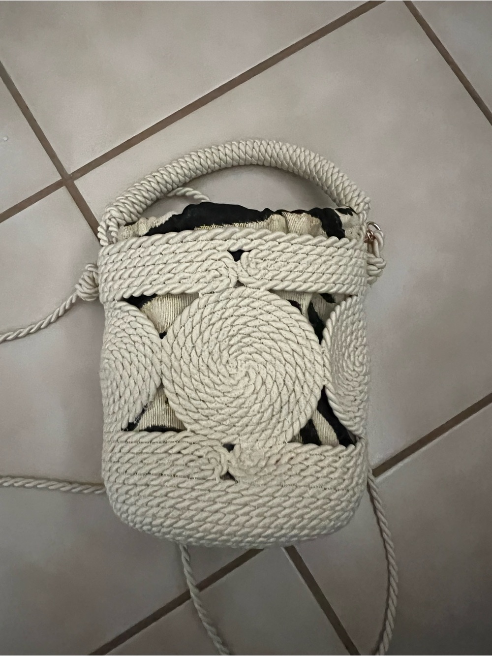 Zara Rope Bucket Bag - Picture 3 of 3